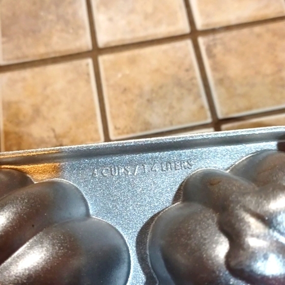 Nordiware Pumpkin Patch  5 Cups 17 Lx11 W New - Picture 5 of 10